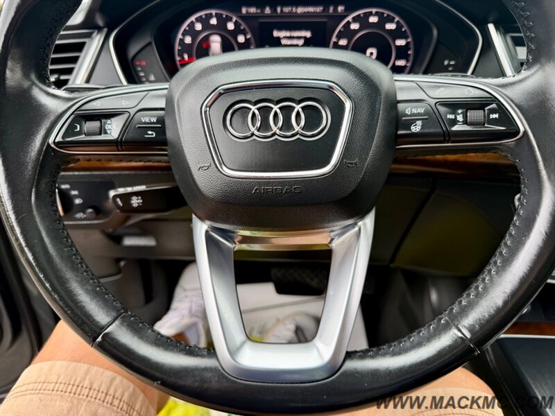 2018 Audi Q5 2.0T quattro Premium Loaded Pano Roof Back Up Cam - Photo 12 - Hillsboro, OR 97123