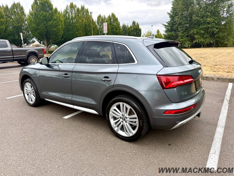 2018 Audi Q5 2.0T quattro Premium Loaded Pano Roof Back Up Cam - Photo 9 - Hillsboro, OR 97123