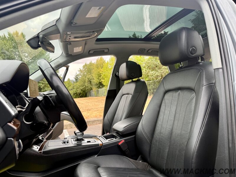 2018 Audi Q5 2.0T quattro Premium Loaded Pano Roof Back Up Cam - Photo 18 - Hillsboro, OR 97123