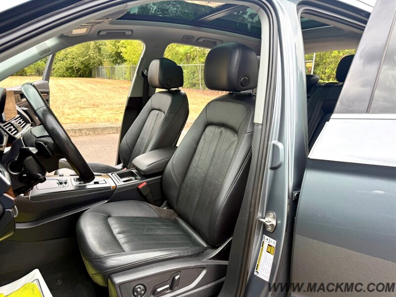 2018 Audi Q5 2.0T quattro Premium Loaded Pano Roof Back Up Cam - Photo 19 - Hillsboro, OR 97123