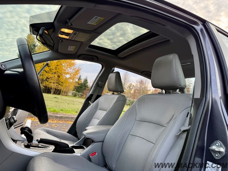 2015 Honda Accord EX-L w/Navi 54K Low Miles Loaded Leather - Photo 19 - Hillsboro, OR 97123