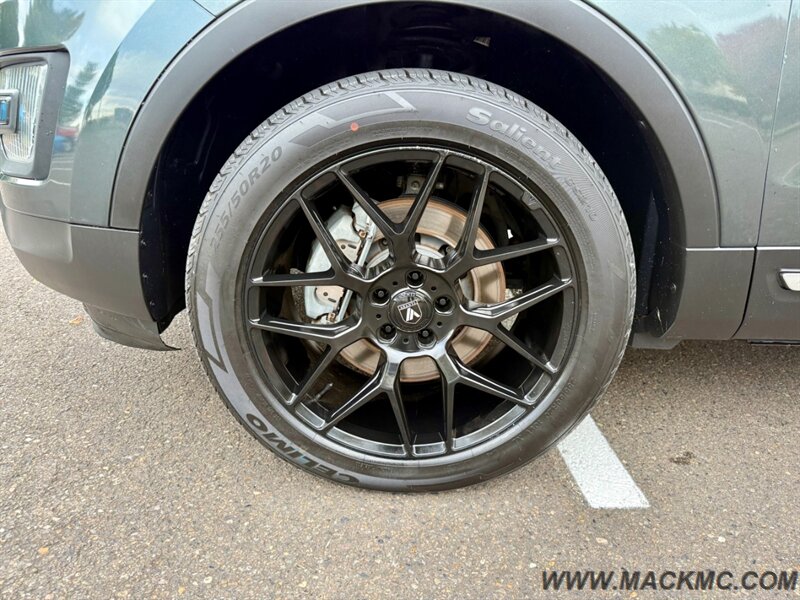 2016 Ford Explorer XLT Loaded Leather Back Up Camera New Tires AWD   - Photo 10 - Hillsboro, OR 97123