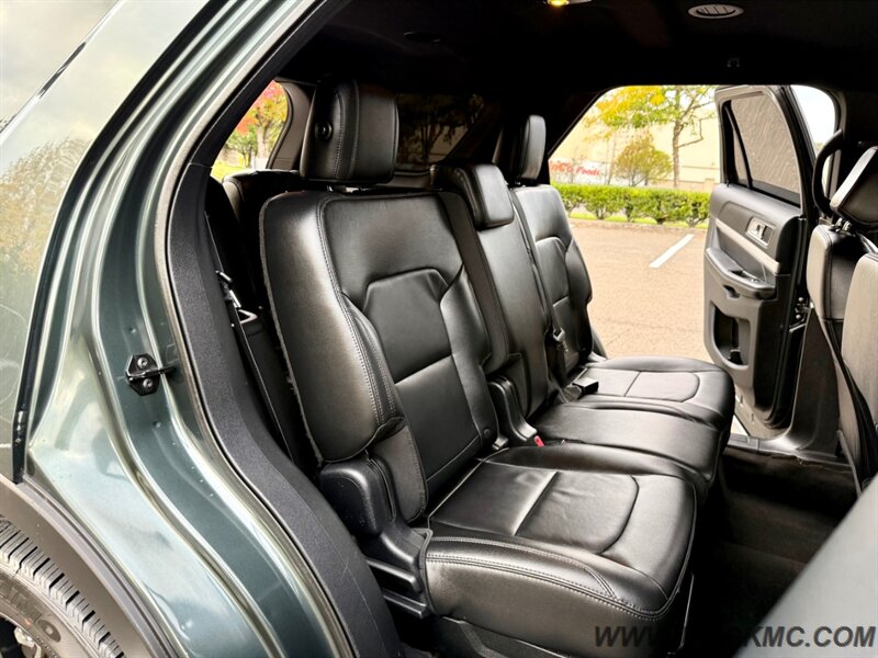 2016 Ford Explorer XLT Loaded Leather Back Up Camera New Tires AWD   - Photo 13 - Hillsboro, OR 97123