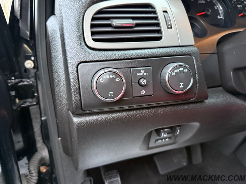 2013 Chevrolet Silverado 1500 LTZ Limited Edition Badged Lifted MT's Low Miles - Photo 17 - Hillsboro, OR 97123