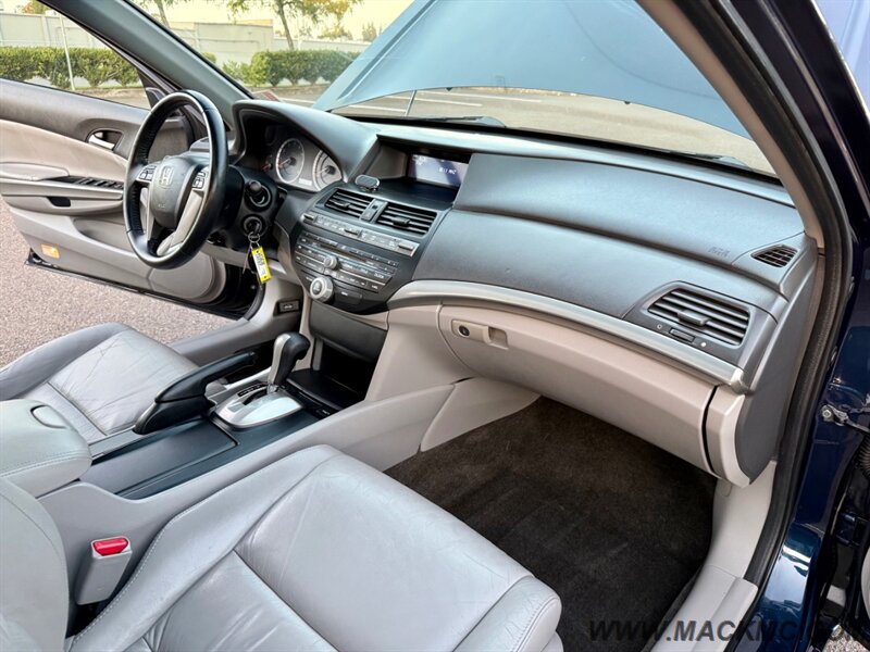 2010 Honda Accord EX-L V6 Leather Heated Seats Moonroof Prem Wheels - Photo 2 - Hillsboro, OR 97123