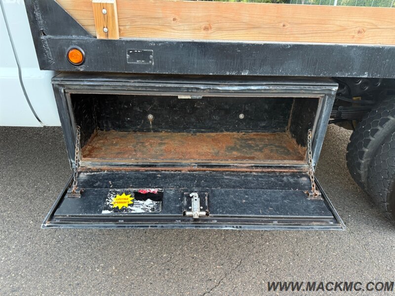 2012 Ford F-550 Super Duty Flat Bed 4x4 6.8L V10 - Photo 13 - Hillsboro, OR 97123