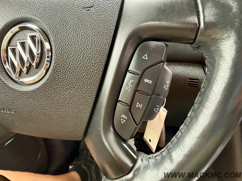 2015 Buick Enclave Premium Loaded 68K Low Miles Dual Roof - Photo 28 - Hillsboro, OR 97123