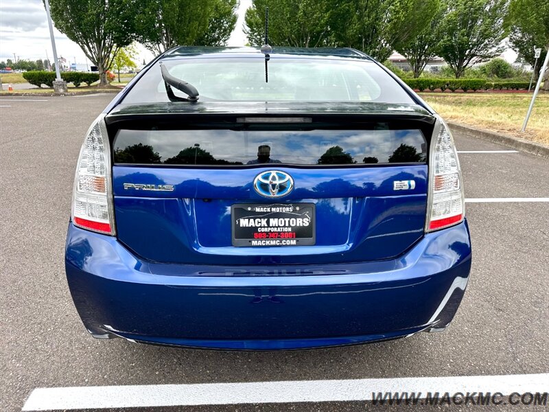 2011 Toyota Prius Five 76K Low  Miles Leather backUp camera   - Photo 7 - Hillsboro, OR 97123