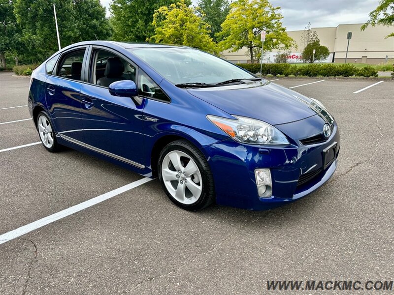 2011 Toyota Prius Five 76K Low  Miles Leather backUp camera   - Photo 4 - Hillsboro, OR 97123