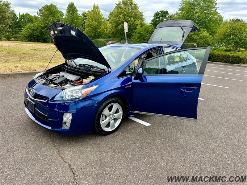 2011 Toyota Prius Five 76K Low  Miles Leather backUp camera   - Photo 22 - Hillsboro, OR 97123