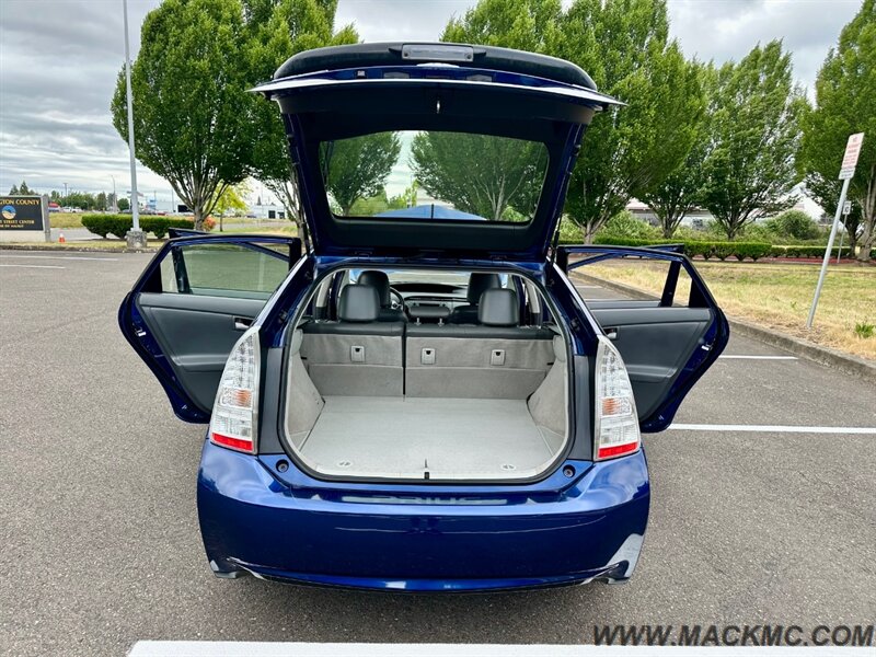 2011 Toyota Prius Five 76K Low  Miles Leather backUp camera   - Photo 24 - Hillsboro, OR 97123