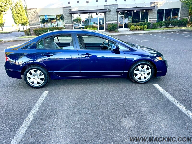 2010 Honda Civic LX   - Photo 7 - Hillsboro, OR 97123