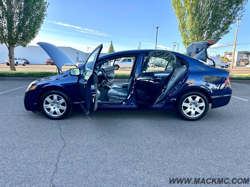 2010 Honda Civic LX   - Photo 20 - Hillsboro, OR 97123