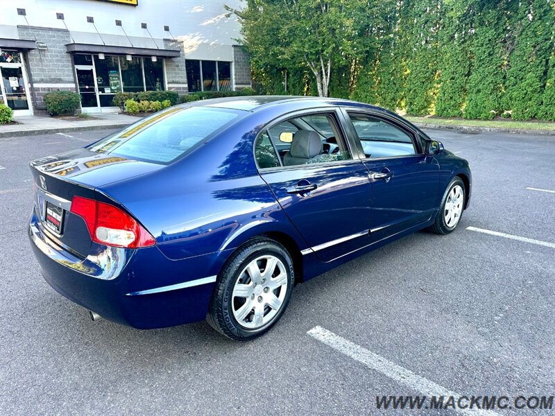 2010 Honda Civic LX   - Photo 8 - Hillsboro, OR 97123