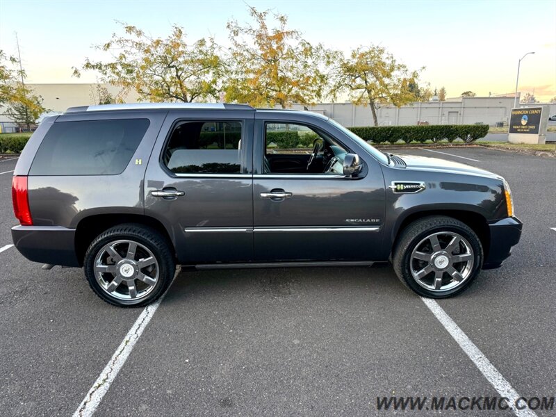 2011 Cadillac Escalade Hybrid - Photo 6 - Hillsboro, OR 97123