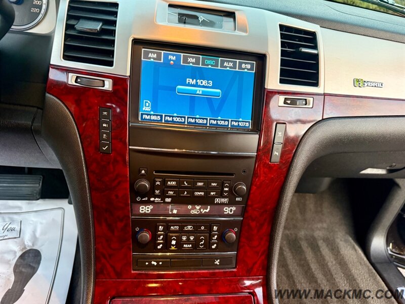 2011 Cadillac Escalade Hybrid - Photo 14 - Hillsboro, OR 97123