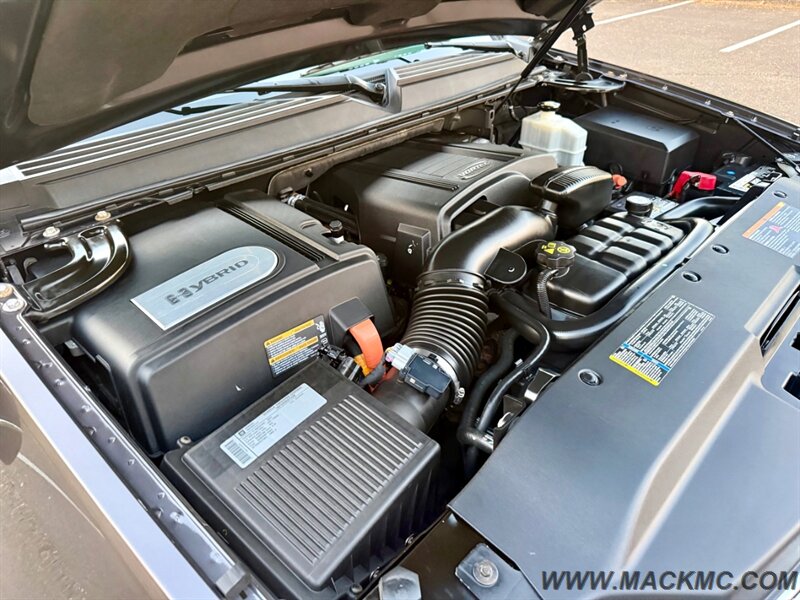 2011 Cadillac Escalade Hybrid - Photo 26 - Hillsboro, OR 97123