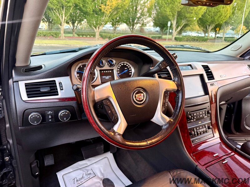 2011 Cadillac Escalade Hybrid - Photo 12 - Hillsboro, OR 97123
