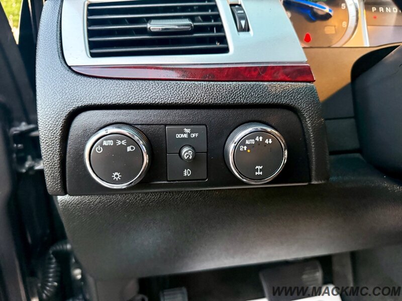 2011 Cadillac Escalade Hybrid - Photo 16 - Hillsboro, OR 97123