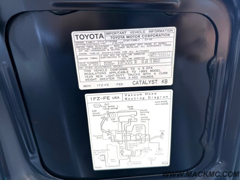 1993 Toyota Land Cruiser Lifted 3Rd Row Leather Back Up Camera - Photo 39 - Hillsboro, OR 97123