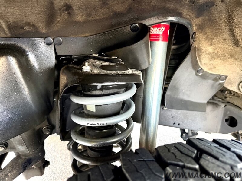 1993 Toyota Land Cruiser Lifted 3Rd Row Leather Back Up Camera - Photo 29 - Hillsboro, OR 97123