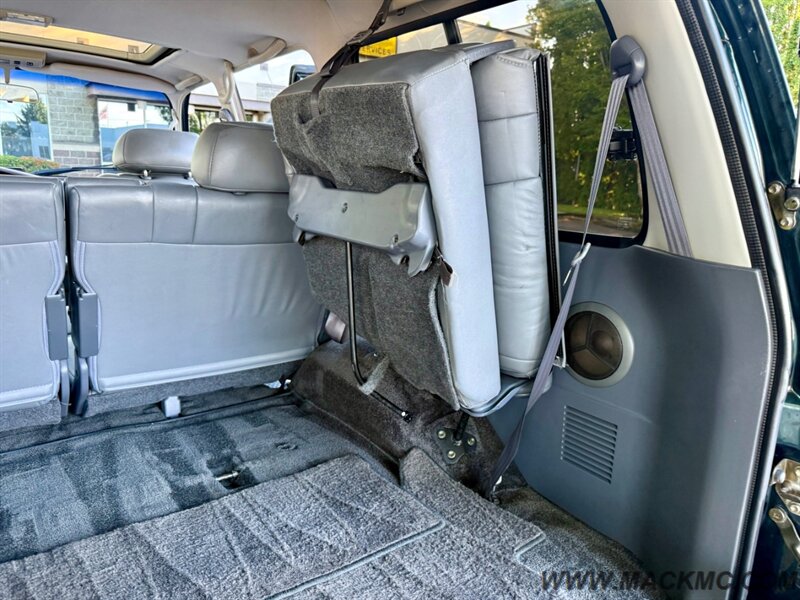 1993 Toyota Land Cruiser Lifted 3Rd Row Leather Back Up Camera - Photo 23 - Hillsboro, OR 97123