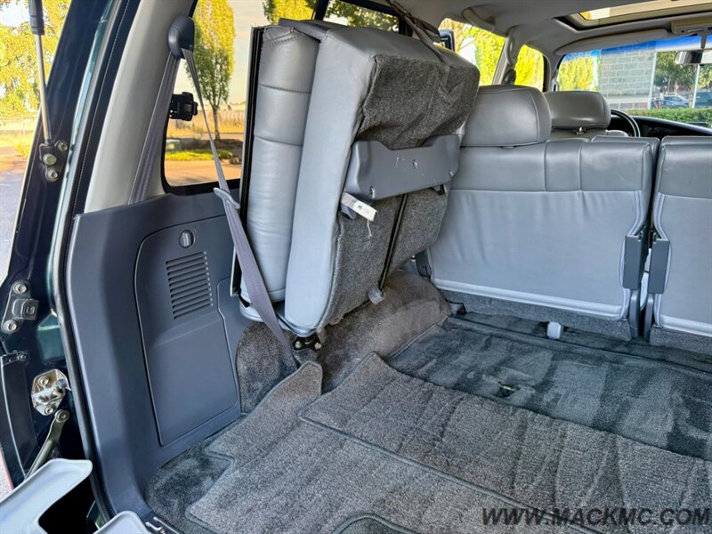 1993 Toyota Land Cruiser Lifted 3Rd Row Leather Back Up Camera - Photo 22 - Hillsboro, OR 97123