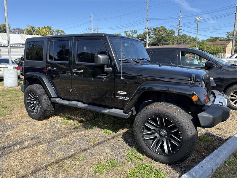 2014 Jeep Wrangler Unlimited Sahara  