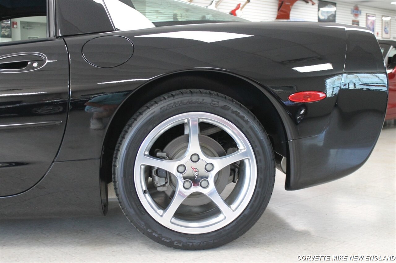 2001 Chevrolet Corvette - Photo 19 - Carver, MA 02330