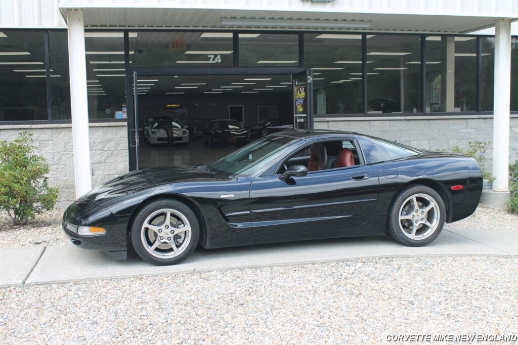 1998 Chevrolet Corvette Coupe   - Photo 1 - Carver, MA 02330