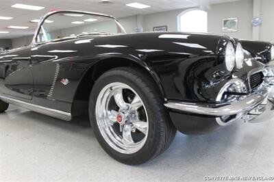 1962 Chevrolet Corvette Convertible   - Photo 13 - Carver, MA 02330