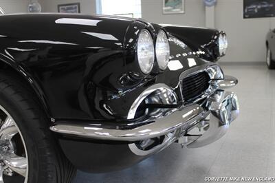 1962 Chevrolet Corvette Convertible   - Photo 12 - Carver, MA 02330
