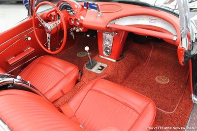 1962 Chevrolet Corvette Convertible   - Photo 33 - Carver, MA 02330