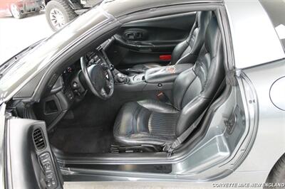 2003 Chevrolet Corvette   - Photo 8 - Carver, MA 02330
