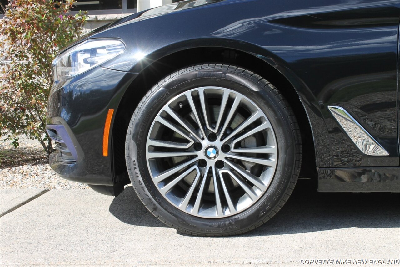 2017 BMW 530i xDrive - Photo 13 - Carver, MA 02330