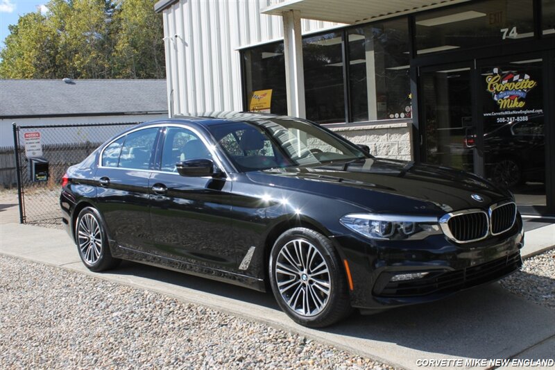 2017 BMW 5 Series 33