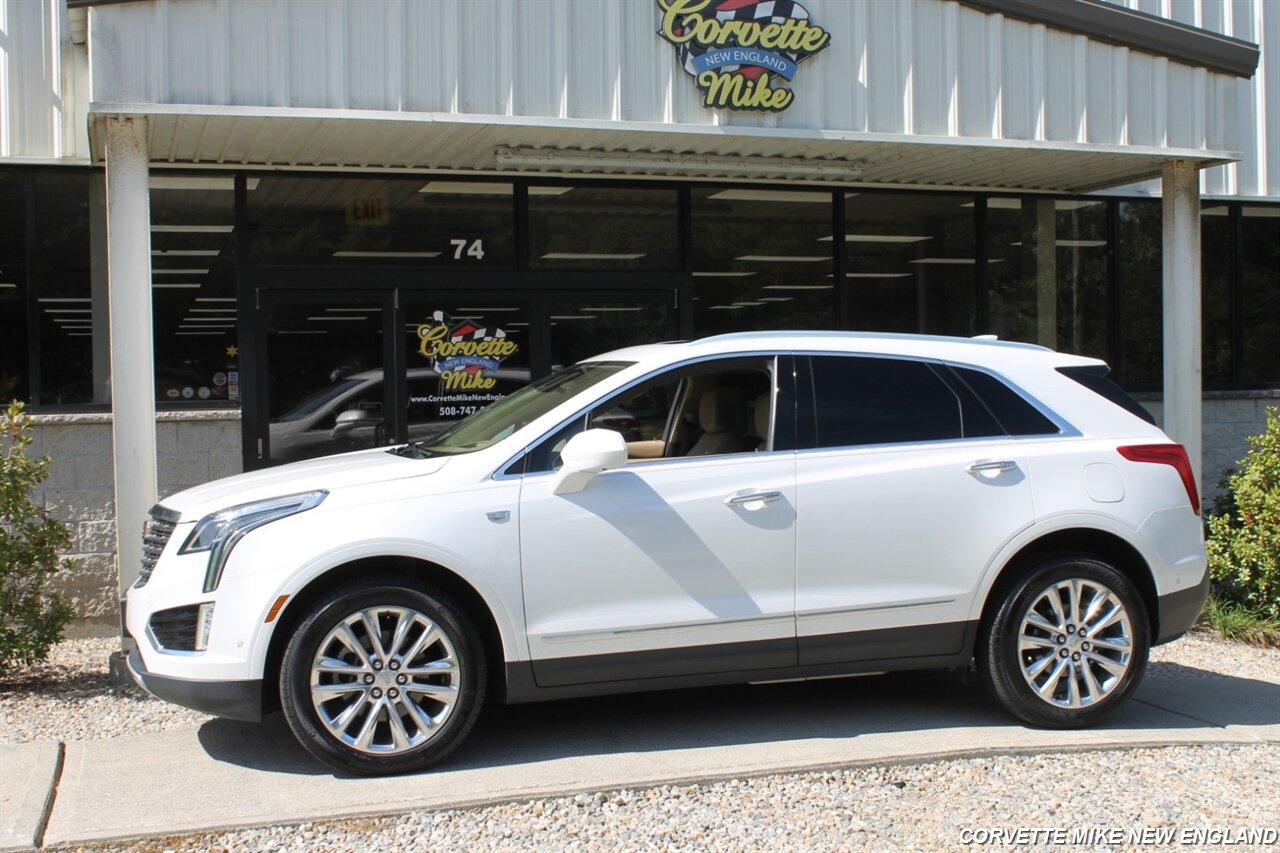 2017 Cadillac XT5 Platinum   - Photo 1 - Carver, MA 02330