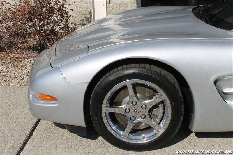 2001 Chevrolet Corvette 21