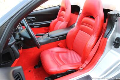 2001 Chevrolet Corvette   - Photo 42 - Carver, MA 02330
