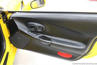 2003 Chevrolet Corvette Coupe   - Photo 30 - Carver, MA 02330