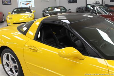 2003 Chevrolet Corvette Coupe   - Photo 13 - Carver, MA 02330