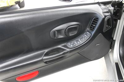 2004 Chevrolet Corvette   - Photo 36 - Carver, MA 02330