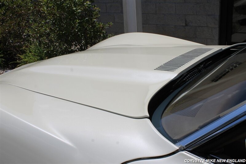 1974 Chevrolet Corvette 27