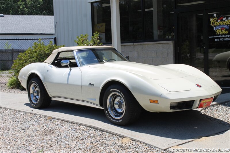1974 Chevrolet Corvette 37