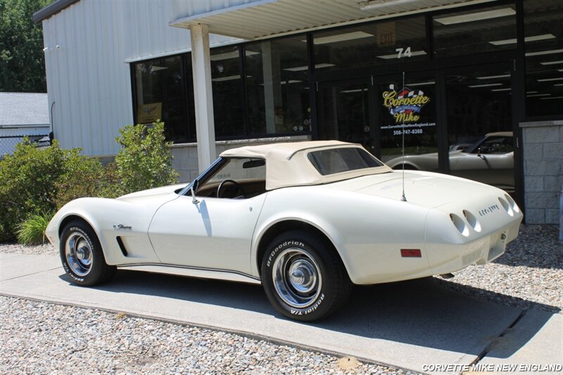 1974 Chevrolet Corvette 11