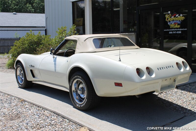1974 Chevrolet Corvette 13