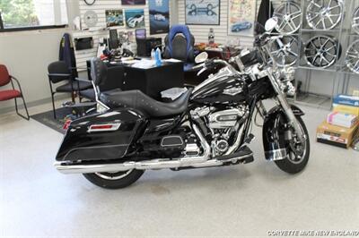 2017 Harley-Davidson Road King   - Photo 4 - Carver, MA 02330