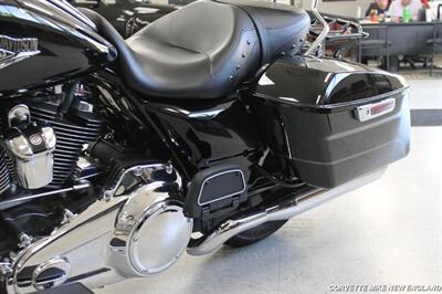 2017 Harley-Davidson Road King   - Photo 9 - Carver, MA 02330