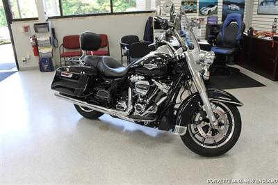 2017 Harley-Davidson Road King   - Photo 5 - Carver, MA 02330