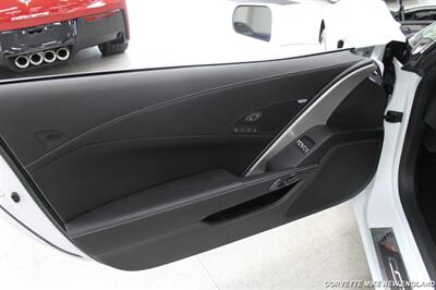 2017 Chevrolet Corvette Stingray Z51  Coupe - Photo 33 - Carver, MA 02330